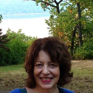 Meet your Posher, Laurie